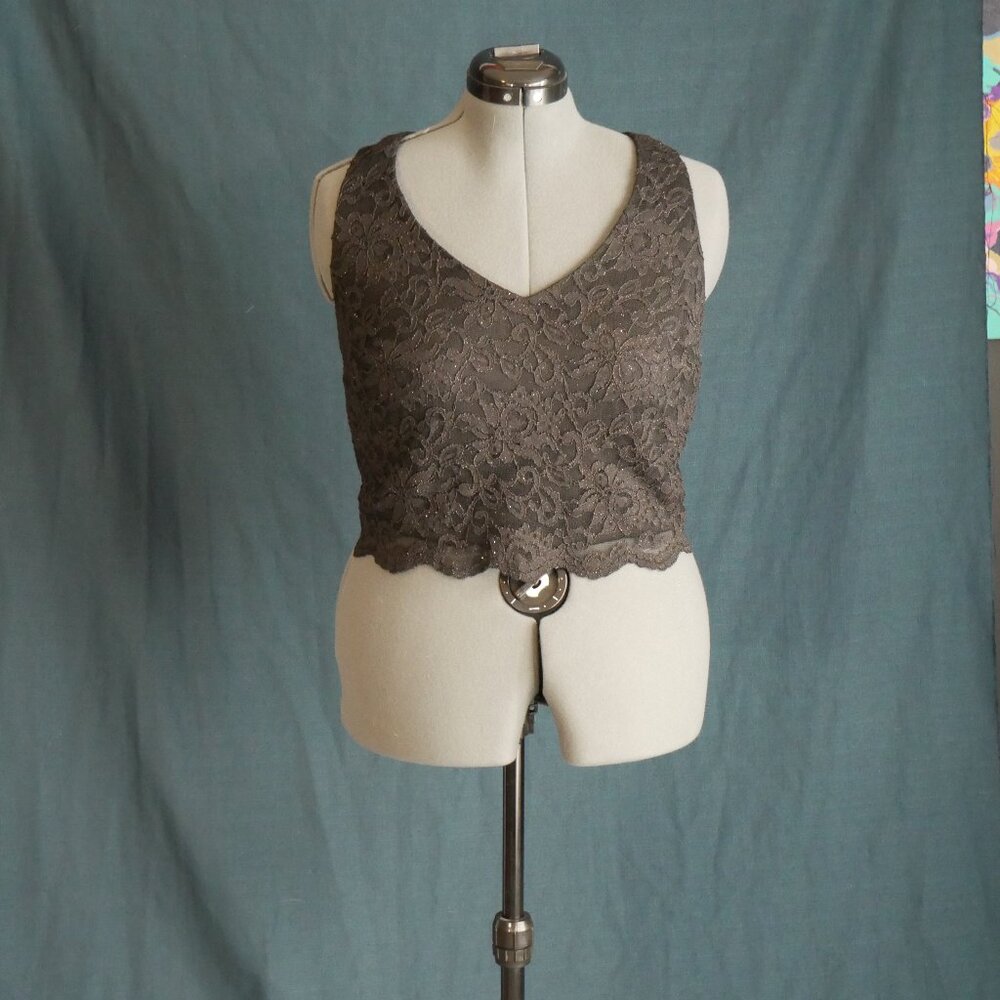 lace black crop top